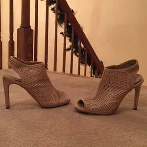 Ann Taylor Heels